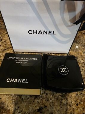CHANEL Black Compact Mirror Duo